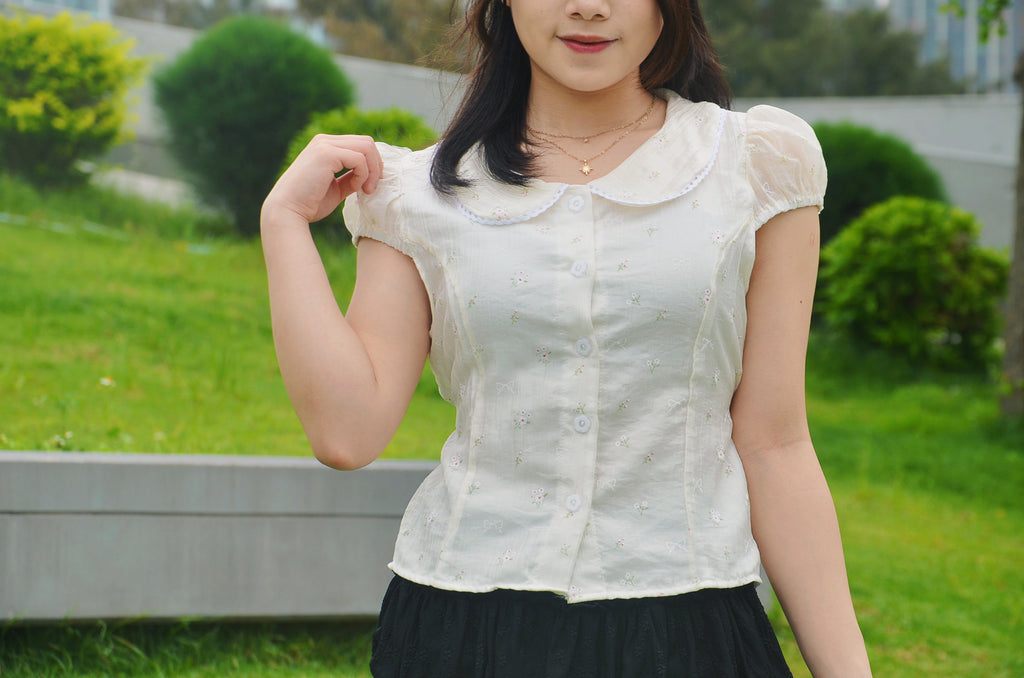 《泰國製造》粉黃色碎花圓領上衣