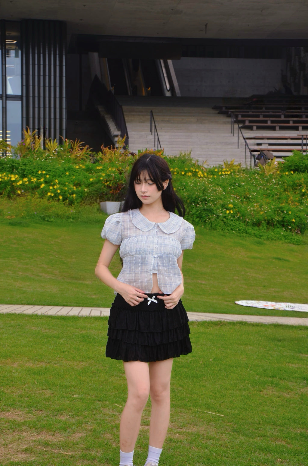 《泰國製造》粉藍色格仔圓領上衣