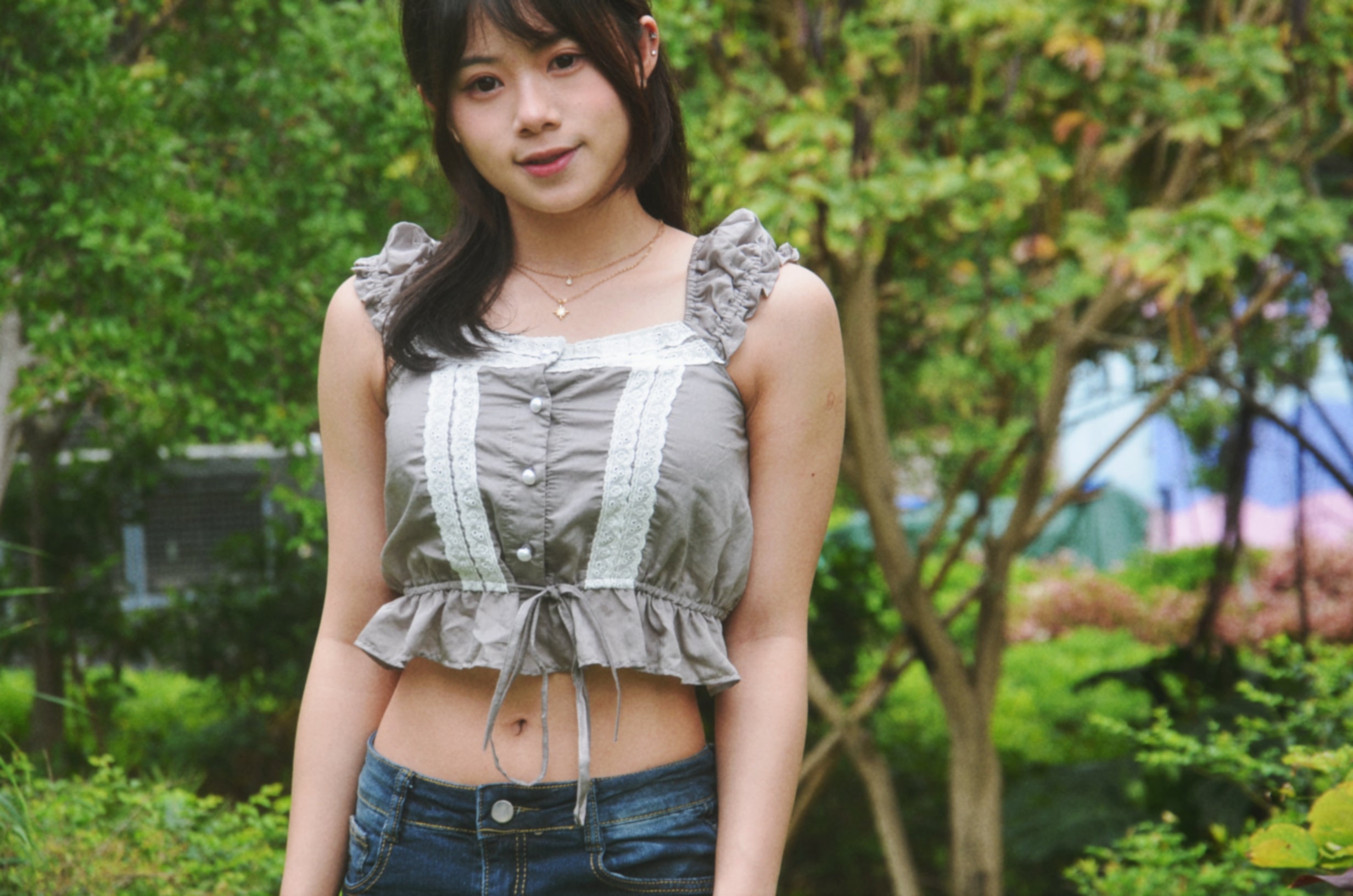 《泰國製造》灰色喱士上衣