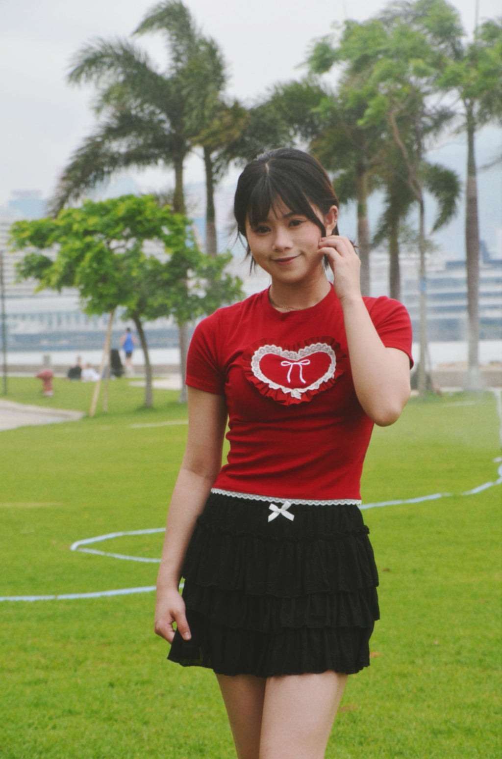 《泰國製造》*online優惠* 紅色立體心心蝴蝶結tee