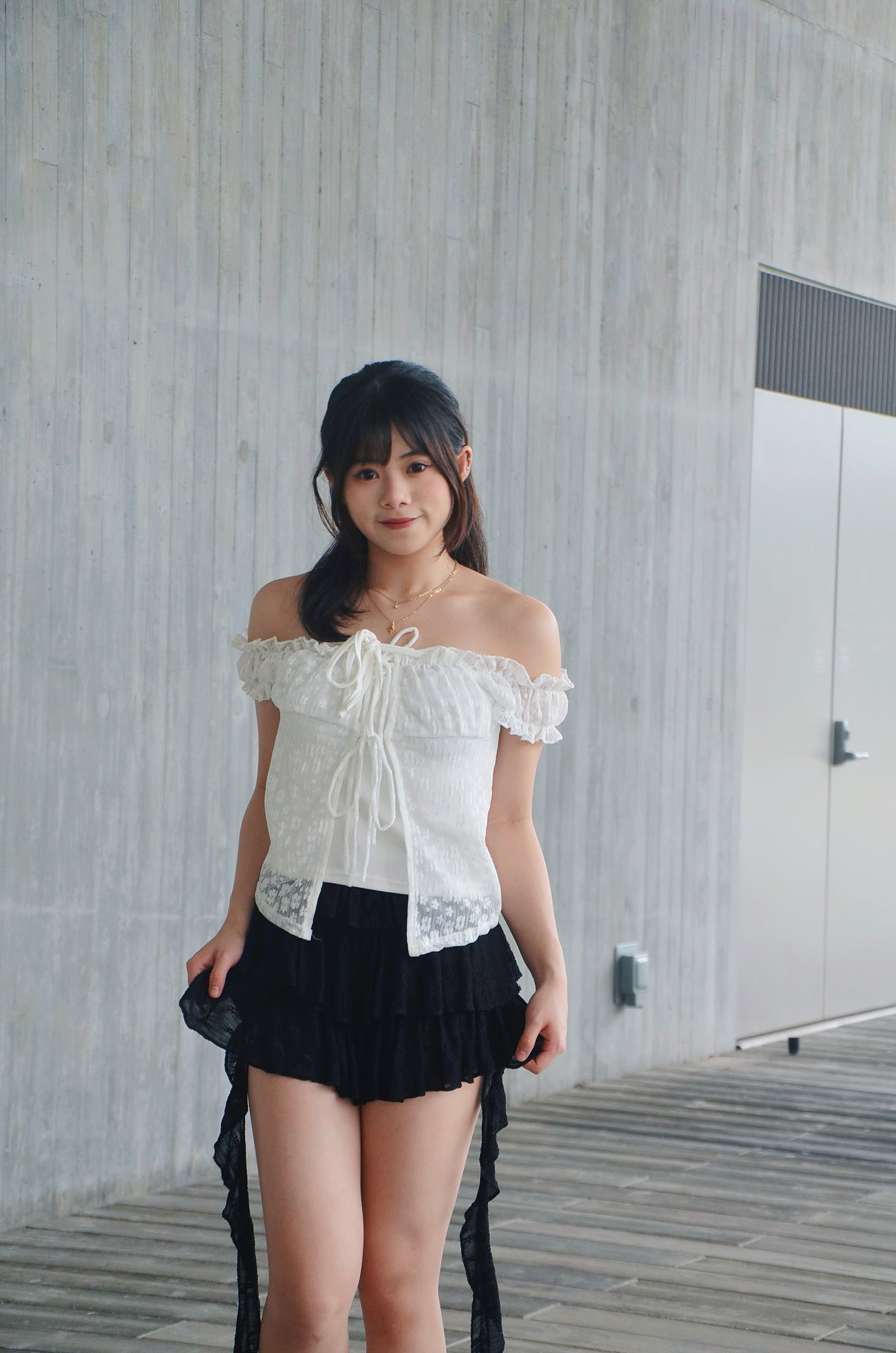 《泰國製造》白色喱士假兩件上衣