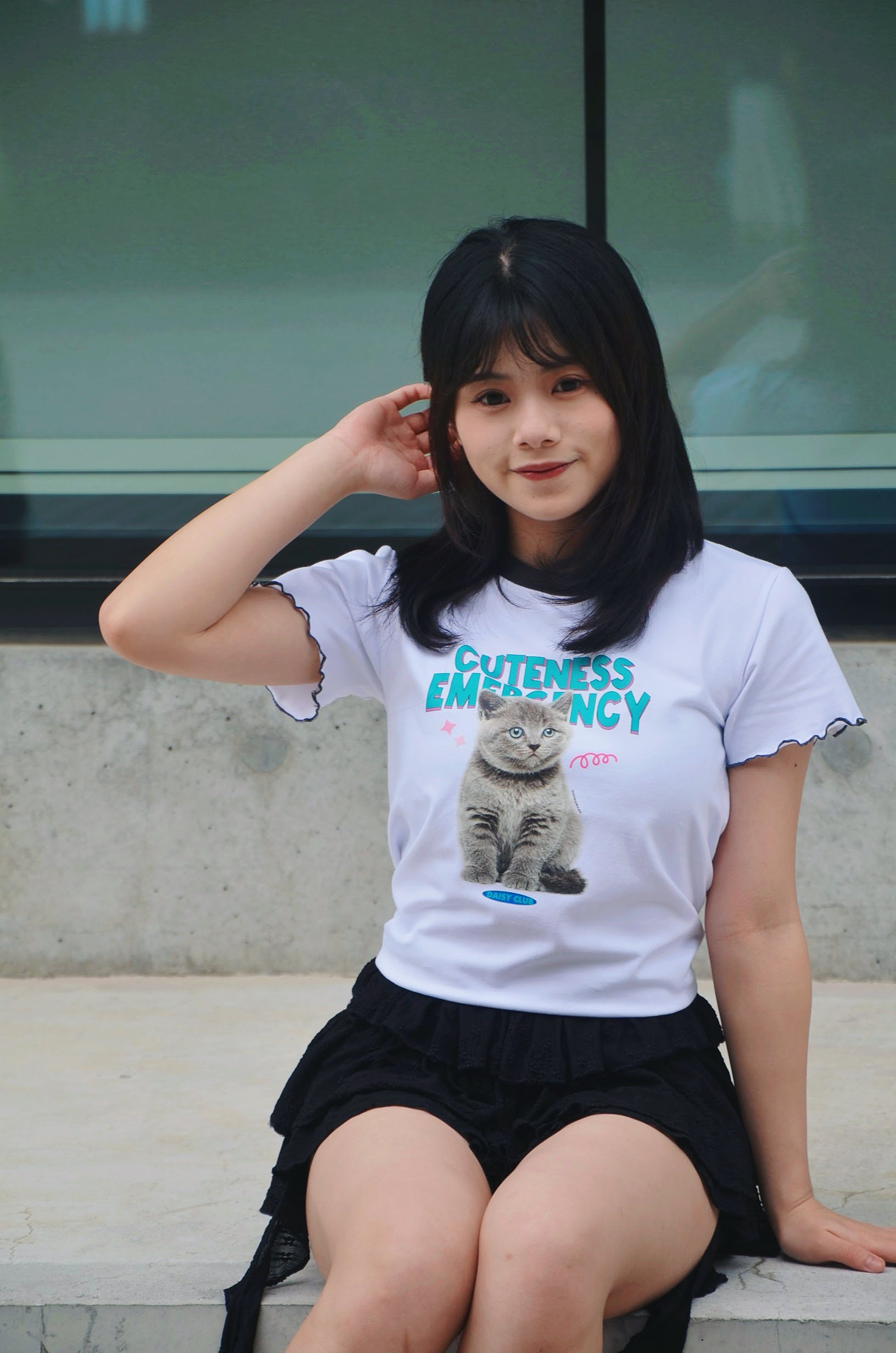 《泰國製造》*online優惠* 小貓圖案木耳邊tee