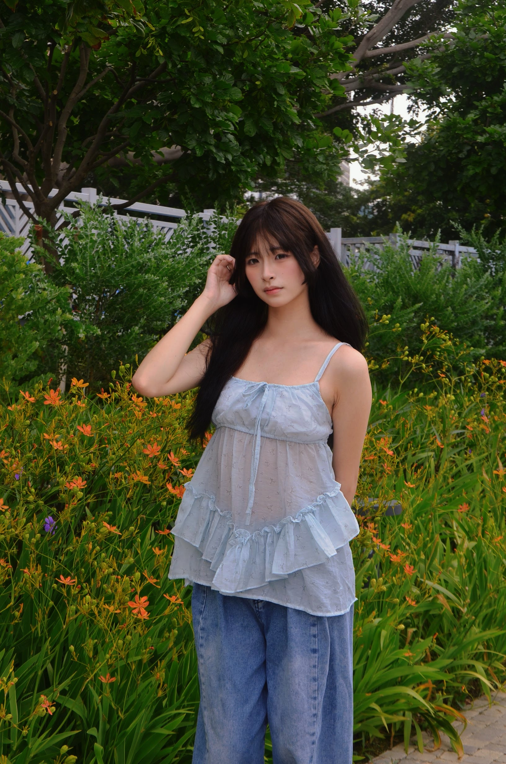 《泰國製造》淡藍色碎花上衣
