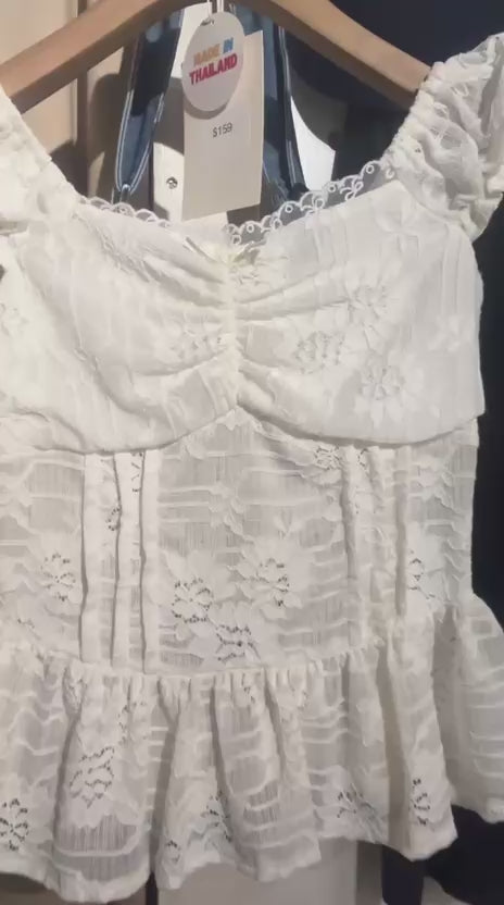 《泰國製造》白色lace上衣